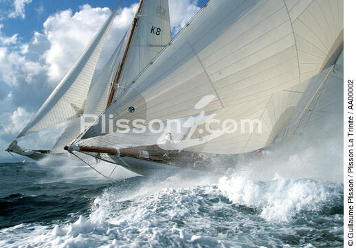Candida et Astra à la Nioulargue - © Guillaume Plisson / Plisson La Trinité / AA00002 - Nos reportages photos - Yachting