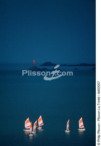 Mercredi à Perros - © Philip Plisson / Plisson La Trinité / AA00007 - Nos reportages photos - Balise