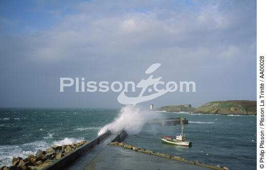 Port du Conquet. - © Philip Plisson / Plisson La Trinité / AA00028 - Photo Galleries - Storms