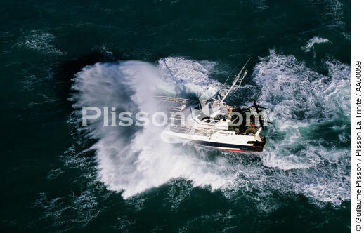 Le chalutier Monica II de Lorient. - © Guillaume Plisson / Plisson La Trinité / AA00059 - Photo Galleries - Fishing vessel