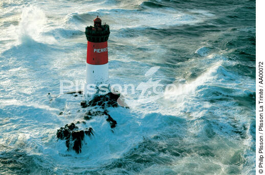 Les Pierres Noires. - © Philip Plisson / Plisson La Trinité / AA00072 - Photo Galleries - French Lighthouses