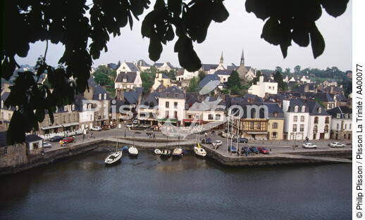 Le port de Saint-Goustan. - © Philip Plisson / Plisson La Trinité / AA00077 - Nos reportages photos - Bretagne