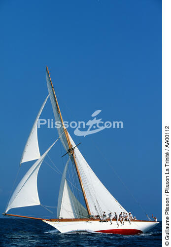 Avel - © Guillaume Plisson / Plisson La Trinité / AA00112 - Photo Galleries - Nautical terms