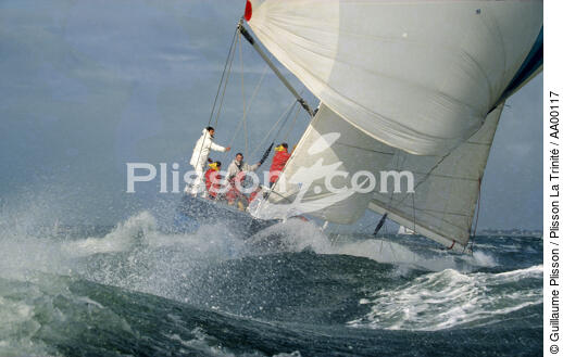 Spi Ouest-France - © Guillaume Plisson / Plisson La Trinité / AA00117 - Photo Galleries - Sailing boat