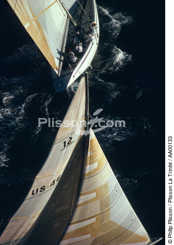 Croisement de deux Class America. - © Philip Plisson / Plisson La Trinité / AA00133 - Photo Galleries - America class