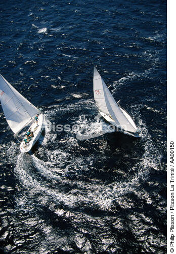 voiliers en circling durant la Kouros Cup. - © Philip Plisson / Plisson La Trinité / AA00150 - Photo Galleries - Sailing boat
