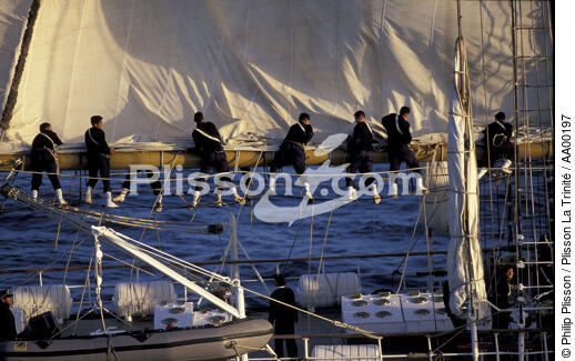 L'esmaralada et son équipage. - © Philip Plisson / Plisson La Trinité / AA00197 - Photo Galleries - Esmeralda [The]