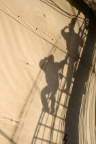 Ombres des gabiers dans les voiles du Belem © Guillaume Plisson / Plisson La Trinité / AA00231 - Photo Galleries - Three-masted ship