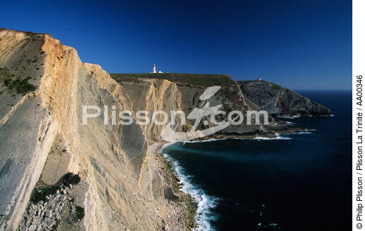 The cliff of Cabo Espichel. - © Philip Plisson / Plisson La Trinité / AA00346 - Photo Galleries - Weather