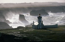 Le phare des Poulains (Belle-île) un jour de tempête. © Philip Plisson / Plisson La Trinité / AA00355 - Photo Galleries - Belle-Ile