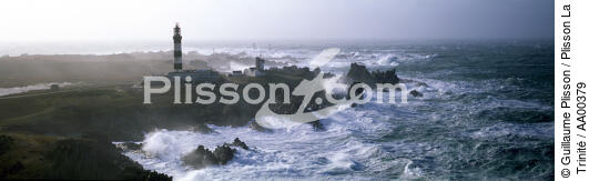 Le phare de Créac'h. - © Guillaume Plisson / Plisson La Trinité / AA00379 - Photo Galleries - Storms