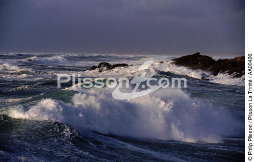 Tempête sur la pointe de la Torche. - © Philip Plisson / Plisson La Trinité / AA00426 - Nos reportages photos - Paysage littoral