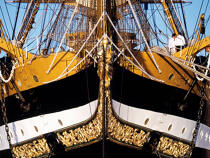Amerigo Vespucci, Trois mâts de la flotte italienne, pendant l'Armada de Rouen. © Philip Plisson / Plisson La Trinité / AA00529 - Nos reportages photos - Elément d'un bateau
