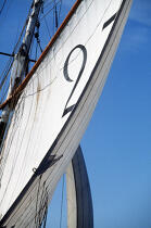 Gros plan sur les voiles de la Marie Fernand. © Philip Plisson / Plisson La Trinité / AA00637 - Photo Galleries - Sailing boat