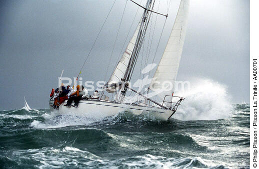 Houle pendant le Spi Ouest France 1994. - © Philip Plisson / Plisson La Trinité / AA00701 - Nos reportages photos - Mer