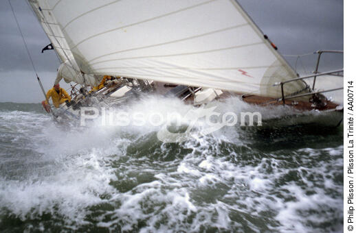 Régate agitée en Baie de Quiberon. - © Philip Plisson / Plisson La Trinité / AA00714 - Photo Galleries - Storm at sea