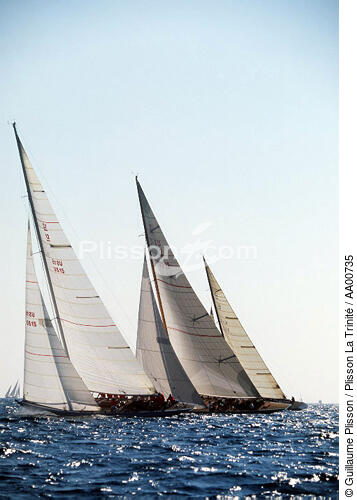 12 MJ pendant les Régates royales. - © Guillaume Plisson / Plisson La Trinité / AA00735 - Photo Galleries - Classic Yachting