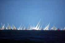 Plan d'ensemble de voiliers au près. © Philip Plisson / Plisson La Trinité / AA00765 - Photo Galleries - Sailing boat