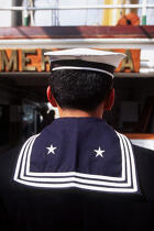 Officier de dos en costume. © Philip Plisson / Pêcheur d’Images / AA00868 - Photo Galleries - Sailor