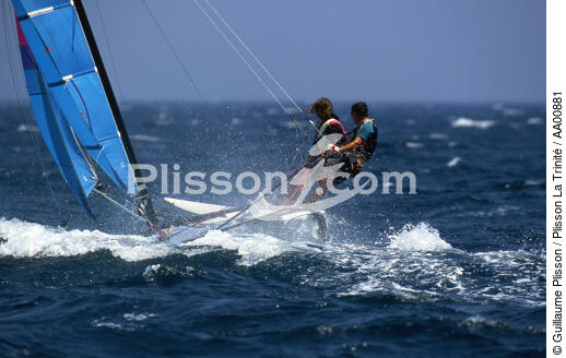 Régate de catamaran. - © Guillaume Plisson / Plisson La Trinité / AA00881 - Nos reportages photos - Multicoque de sport et loisirs