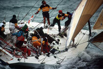 Manoeuvre dans le gros temps © Philip Plisson / Plisson La Trinité / AA00894 - Photo Galleries - Nautical terms