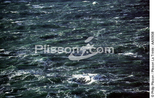 Vagues, mer agitée. - © Philip Plisson / Plisson La Trinité / AA00938 - Nos reportages photos - Géomorphie