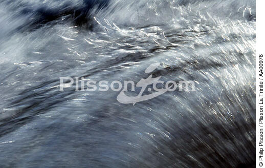 Vague prise de vitesse... - © Philip Plisson / Plisson La Trinité / AA00976 - Photo Galleries - Storm at sea