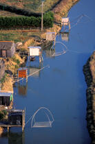 Pêche au carrelet en Loire Atlantique. © Philip Plisson / Plisson La Trinité / AA01045 - Photo Galleries - Square fishing net