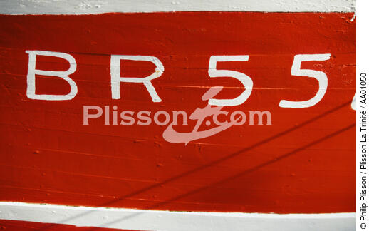 Immatriculation de bateau de pêche - © Philip Plisson / Plisson La Trinité / AA01050 - Photo Galleries - Finistère