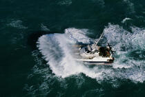 Le Monica II, pêche côtière sous gros temps. © Guillaume Plisson / Plisson La Trinité / AA01080 - Nos reportages photos - Mer agitée