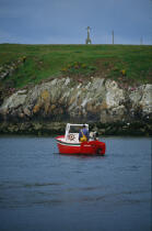 Petite pêche à Ouessant. © Philip Plisson / Plisson La Trinité / AA01098 - Nos reportages photos - Ile [29]