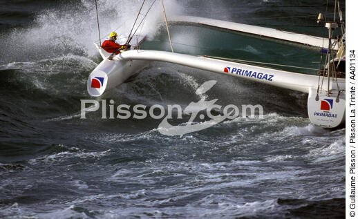 Laurent Bourgnon sur la Route du Rhum. - © Guillaume Plisson / Plisson La Trinité / AA01134 - Photo Galleries - Storm at sea
