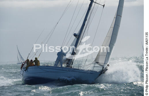 Gros temps sur le Spi Ouest France. - © Philip Plisson / Plisson La Trinité / AA01135 - Photo Galleries - Storm at sea