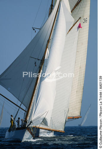 Voilier de tradition aux Régates Royales. - © Guillaume Plisson / Plisson La Trinité / AA01139 - Photo Galleries - Classic Yachting
