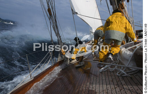 Aboard Candida. - © Guillaume Plisson / Plisson La Trinité / AA01149 - Photo Galleries - Storm at sea