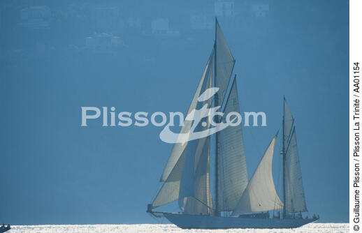 Thendara. - © Guillaume Plisson / Plisson La Trinité / AA01154 - Photo Galleries - Classic Yachting