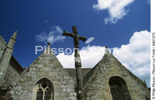 Eglise du Yaudet. - © Philip Plisson / Plisson La Trinité / AA01273 - Nos reportages photos - Nuage