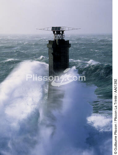 Le phare de Nividic. - © Guillaume Plisson / Plisson La Trinité / AA01392 - Nos reportages photos - Nividic