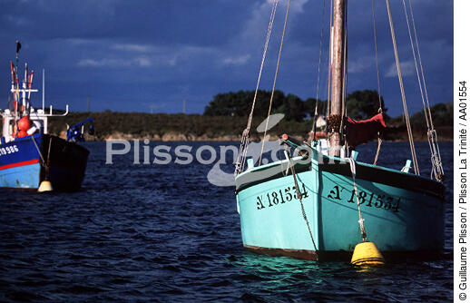 Bateaux de pêche en rivière d'Etel. - © Guillaume Plisson / Plisson La Trinité / AA01554 - Nos reportages photos - Rivière [56]
