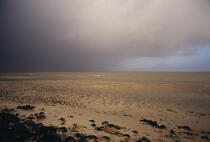 La plage d'Erdeven. © Philip Plisson / Plisson La Trinité / AA01697 - Nos reportages photos - Marée