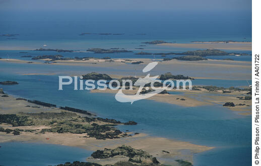 Vue aérienne de l'archipel de Chausey. - © Philip Plisson / Plisson La Trinité / AA01722 - Photo Galleries - Normandie