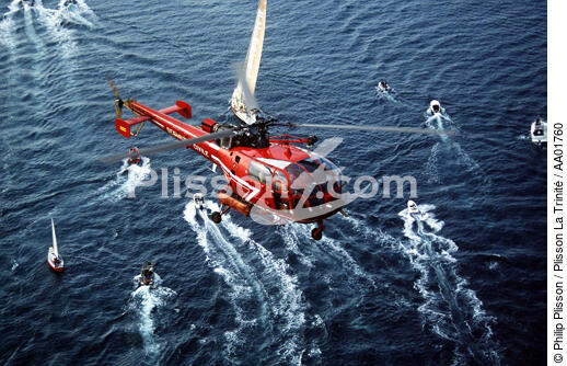 Hélicoptère de la sécurité civile. - © Philip Plisson / Plisson La Trinité / AA01760 - Nos reportages photos - Hélicoptère