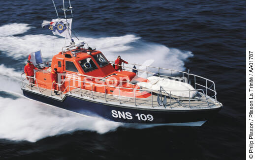 Canot de sauvetage de la Trinité sur mer. - © Philip Plisson / Plisson La Trinité / AA01787 - Photo Galleries - Lifeboat society