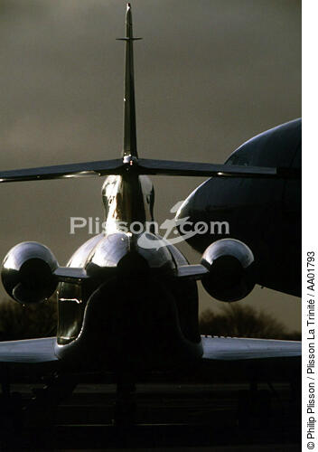Gros plan sur un avion militaire. - © Philip Plisson / Plisson La Trinité / AA01793 - Photo Galleries - Military aircraft