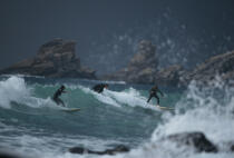 Surf sur la côte sauvage de Quiberon. © Guillaume Plisson / Plisson La Trinité / AA01847 - Nos reportages photos - Surf