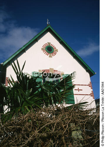 Une maison de la Trinité-sur-mer. - © Philip Plisson / Plisson La Trinité / AA01944 - Nos reportages photos - Construction
