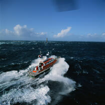 Le canot de sauvetage de Molène. © Philip Plisson / Plisson La Trinité / AA01976 - Photo Galleries - Lifeboat society