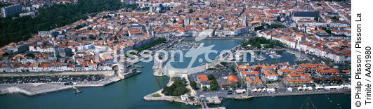 Vue aérienne de La Rochelle. - © Philip Plisson / Plisson La Trinité / AA01980 - Photo Galleries - Town [17]