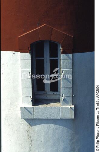 Les Cardinaux - © Philip Plisson / Plisson La Trinité / AA02001 - Nos reportages photos - Fenêtre