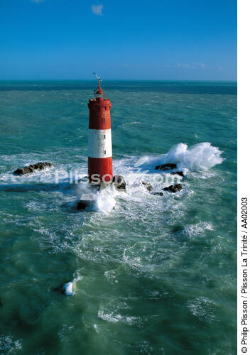 Le phare des Cardinaux - © Philip Plisson / Plisson La Trinité / AA02003 - Nos reportages photos - Signalisation maritime